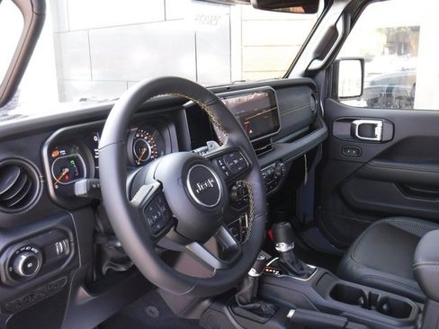 New 2025 Jeep Wrangler Unlimited Rubicon 392 image 29