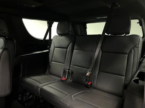 Used 2022 GMC Yukon XL Denali w/ Advanced Technology Package AWD/4WD image 46