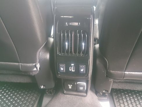 Used 2022 Jeep Compass Trailhawk w/ Trailhawk Elite Group AWD/4WD image 9