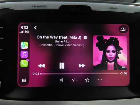Used 2017 Kia Soul EV FWD image 25
