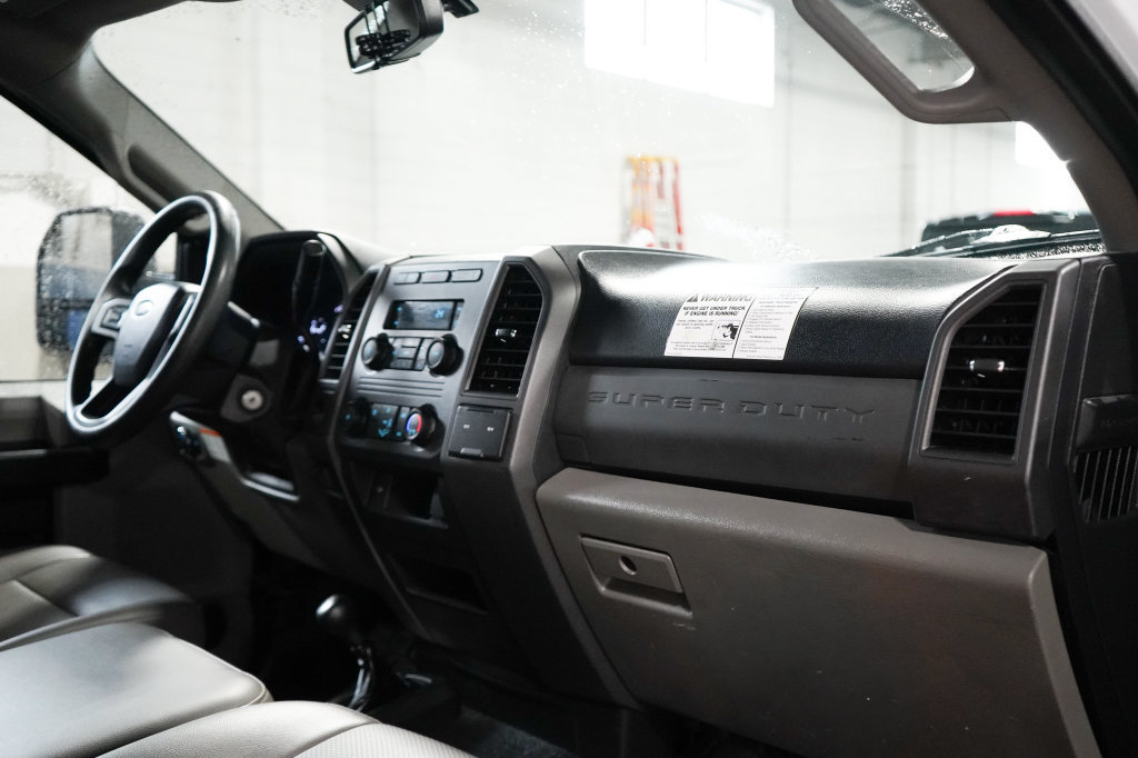 Used 2019 Ford F550 4x4 Regular Cab Super Duty image 12