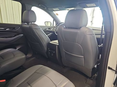Used 2023 Buick Enclave Essence AWD/4WD image 30