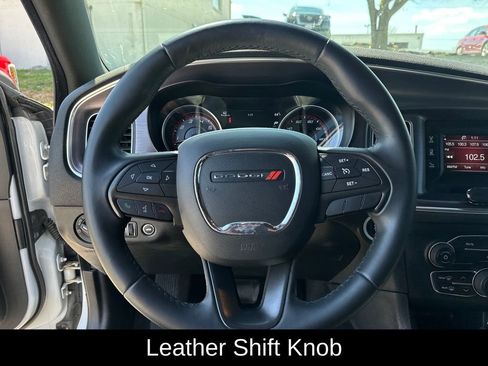 Used 2017 Dodge Charger SE image 10