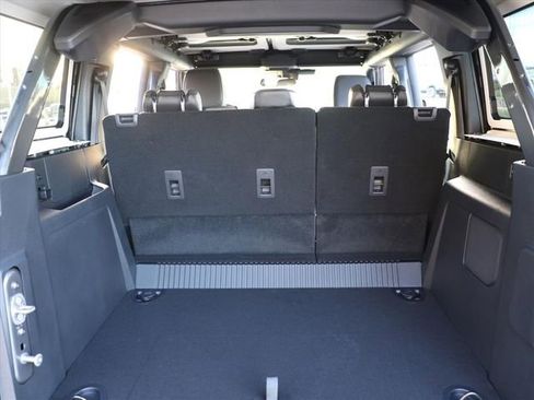 New 2026 Ford Bronco Badlands image 14