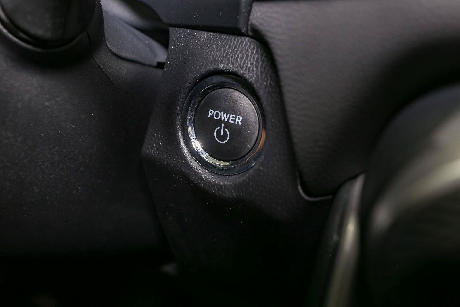 Used 2023 Toyota RAV4 XSE AWD/4WD image 32
