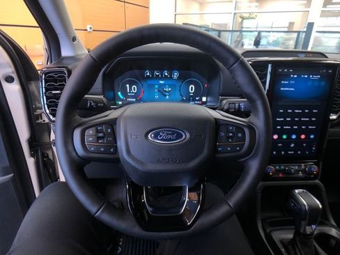 New 2025 Ford Ranger Lariat w/ FX4 Off-Road Package image 13
