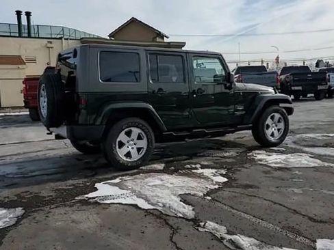 Used 2010 Jeep Wrangler Unlimited Sahara w/ Trailer Tow Group AWD/4WD image 8