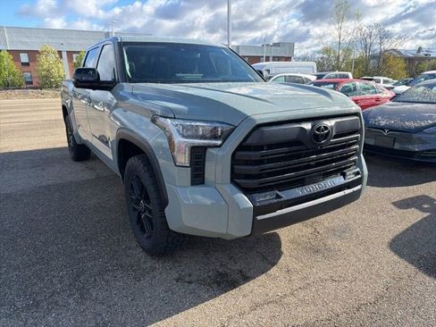 Used 2024 Toyota Tundra Limited image 2