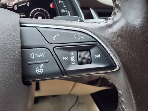 Used 2017 Audi Q7 3.0T Prestige AWD/4WD image 15
