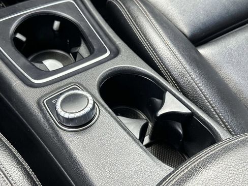 Used 2019 Mercedes-Benz CLA 250 image 18