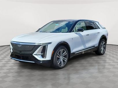 New 2027 Cadillac Lyriq Luxury w/ LPO, Floor Liner Package