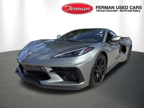 Used 2022 Chevrolet Corvette Stingray Preferred Cpe w/ Z51 Performance Package RWD image 9