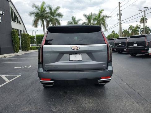 Used 2021 Cadillac Escalade Premium Luxury RWD image 23