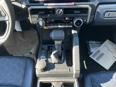 New 2026 Toyota 4Runner Platinum image 11