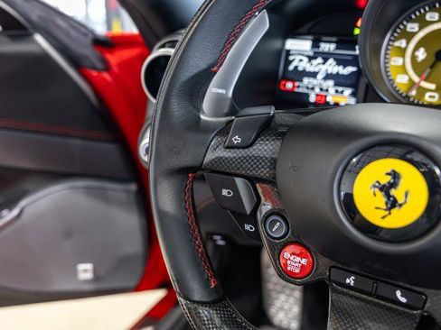 Used 2019 Ferrari Portofino RWD image 35