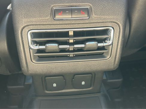 Used 2025 Lincoln Corsair Reserve w/ Equipment Group 202A FWD image 16