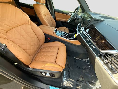 New 2026 BMW X5 sDrive40i w/ Climate Comfort Package image 15