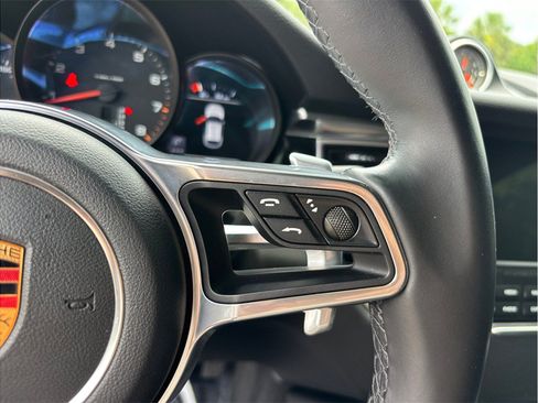 Used 2018 Porsche Macan Sport Edition AWD/4WD image 28