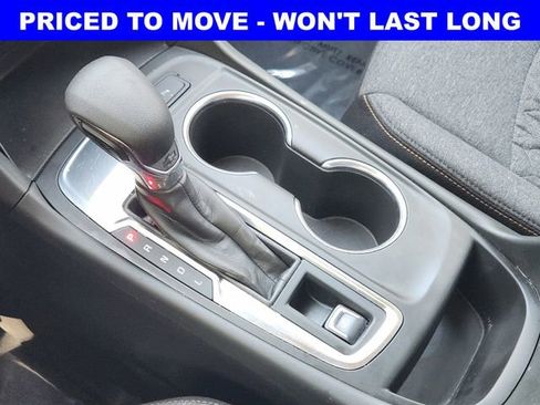 Used 2022 Chevrolet Equinox LT FWD image 22