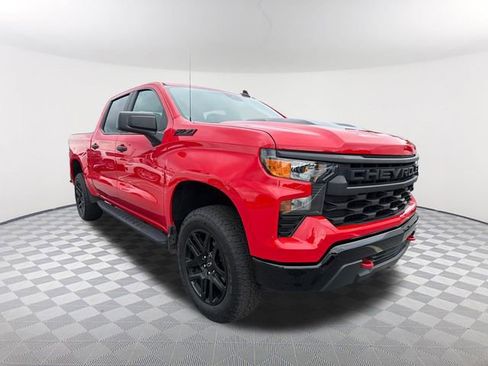 Used 2023 Chevrolet Silverado 1500 Custom Trail Boss w/ LPO, Dark Essentials Package AWD/4WD image 3