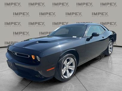 Used 2015 Dodge Challenger SXT