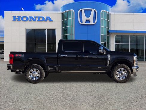 Used 2026 Ford F250 King Ranch w/ Chrome Package image 2