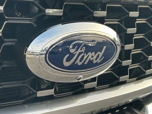 Used 2025 Ford F350 Lariat w/ Lariat Ultimate Package AWD/4WD image 21