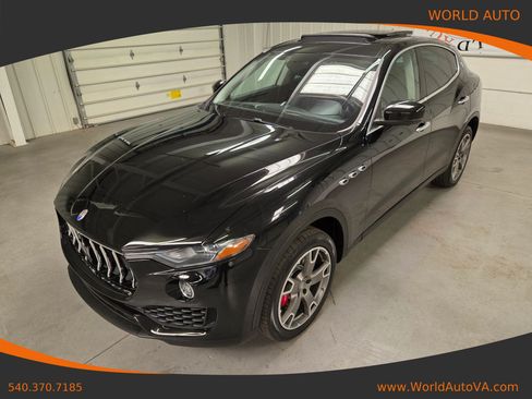 Used 2017 Maserati Levante AWD/4WD image 1