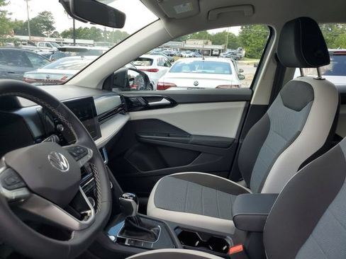 Certified 2025 Volkswagen Taos S FWD image 22