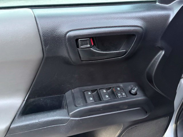 Used 2019 Toyota Tacoma SR w/ SR Convenience Package RWD image 11