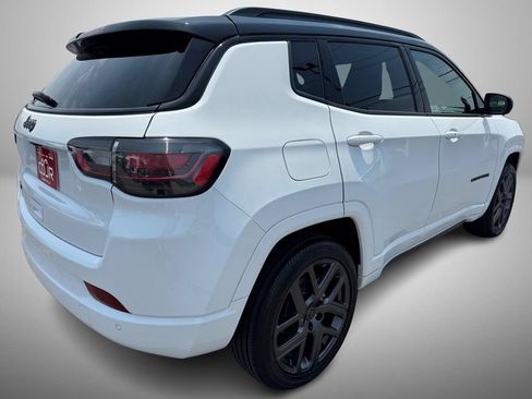 New 2025 Jeep Compass Limited w/ High Altitude Package AWD/4WD image 3
