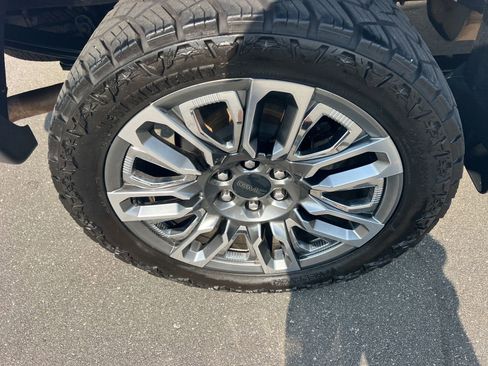 Used 2018 GMC Sierra 1500 SLT image 11