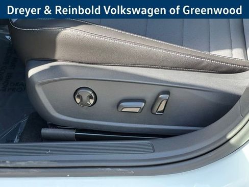 New 2026 Volkswagen Jetta SE image 28