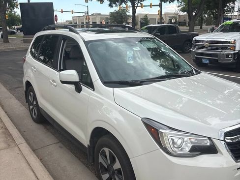 Used 2018 Subaru Forester 2.5i Limited AWD/4WD image 2