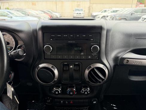 Used 2011 Jeep Wrangler Sport AWD/4WD image 15