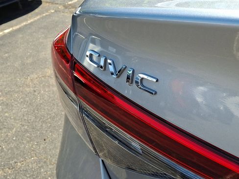 Certified 2023 Honda Civic Touring image 31