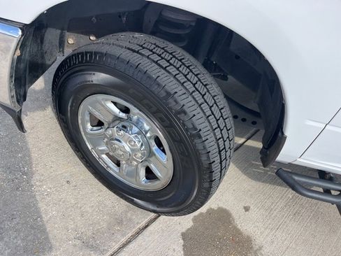 Used 2020 RAM 2500 Tradesman w/ Chrome Appearance Group image 29