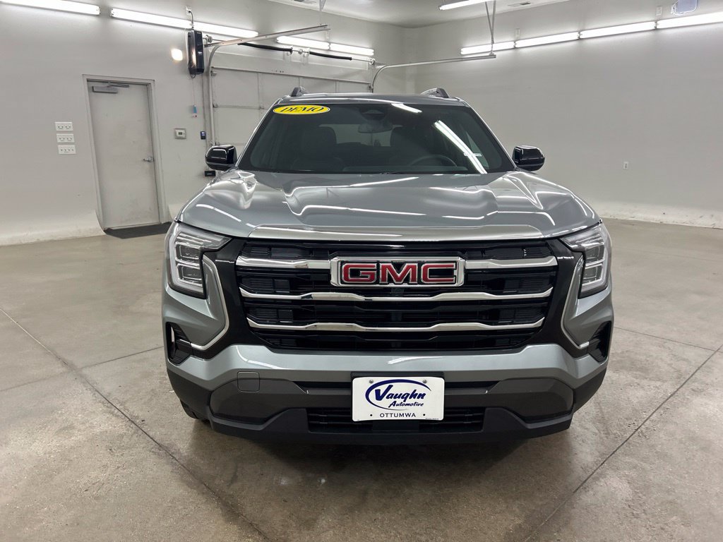 New 2027 GMC Terrain Elevation w/ Elevation Premium Package AWD/4WD image 3