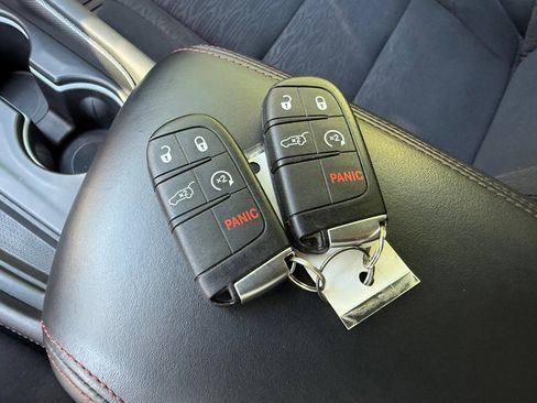 Used 2025 Dodge Durango GT w/ Blacktop Package AWD/4WD image 33