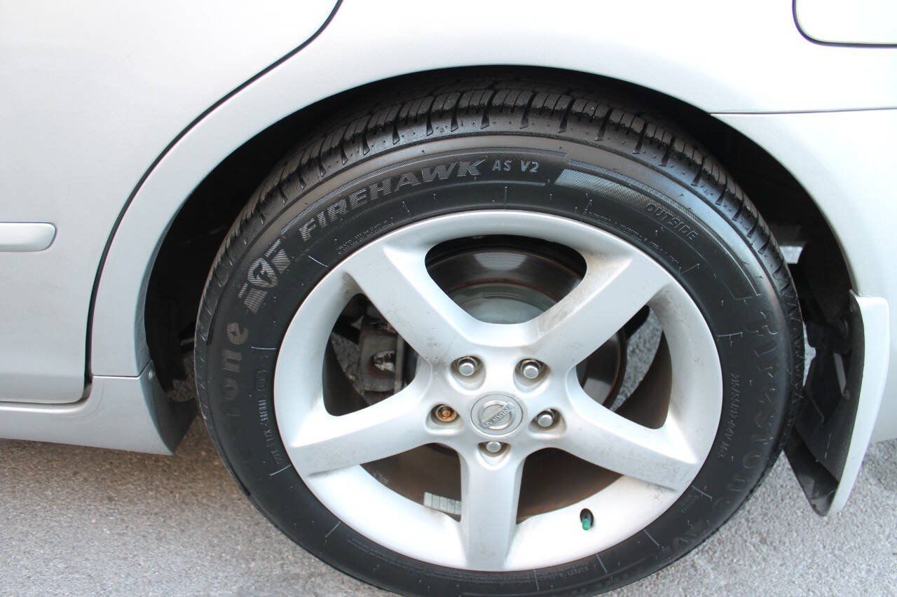 Used 2005 Nissan Altima 3.5 SE w/ (X02) Navigation Pkg FWD image 40