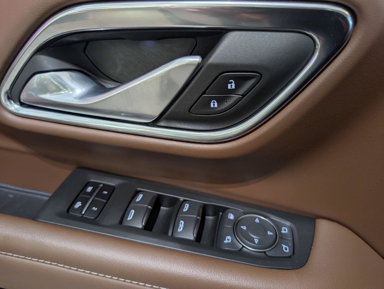 Used 2022 Chevrolet Tahoe High Country AWD/4WD image 18