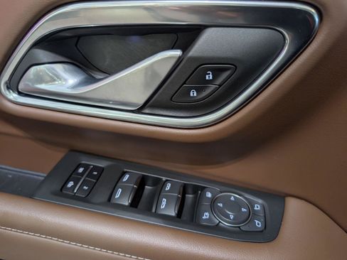 Used 2022 Chevrolet Tahoe High Country AWD/4WD image 18