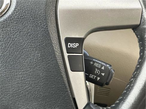 Used 2013 Toyota Highlander SE image 25