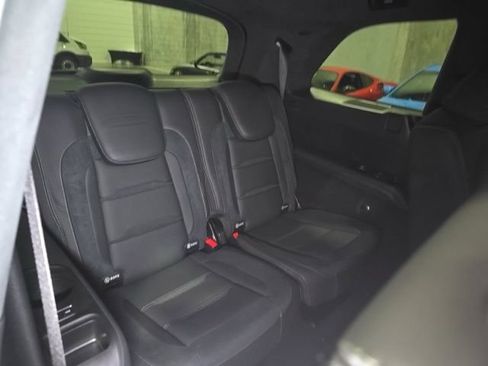 Used 2025 Mercedes-Benz GLS 63 AMG 4MATIC image 17