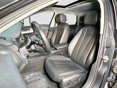 Used 2017 Audi A4 2.0T Premium w/ Convenience Package image 13