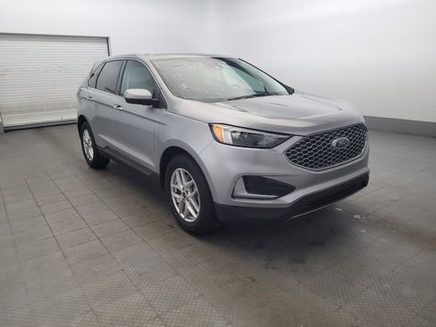 Used 2024 Ford Edge SEL image 13