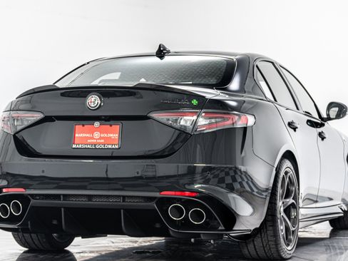 Used 2024 Alfa Romeo Giulia Quadrifoglio RWD image 9