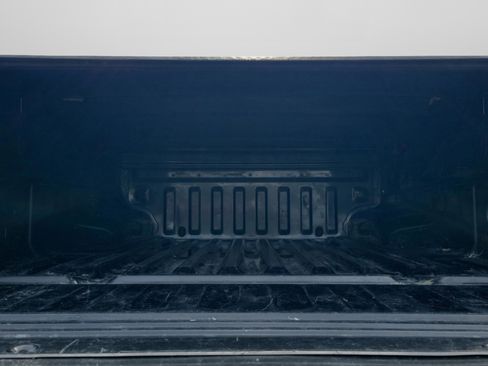 Used 2022 Nissan Frontier SV image 29