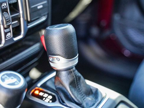 Used 2021 Jeep Gladiator Sport image 17