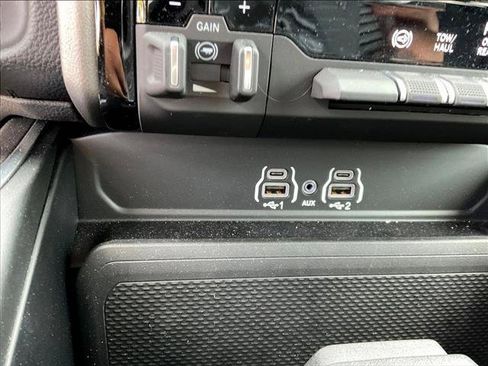 Used 2026 RAM 2500 Big Horn AWD/4WD image 23